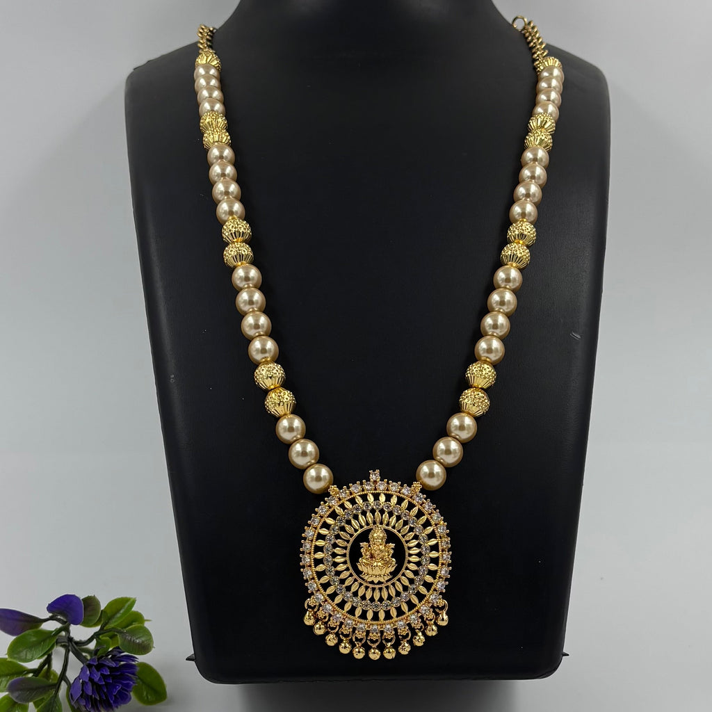 Lakshmi Pendant Pearl Beaded Necklace