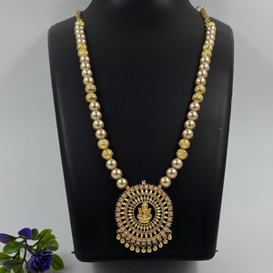 Lakshmi Pendant Pearl Beaded Necklace