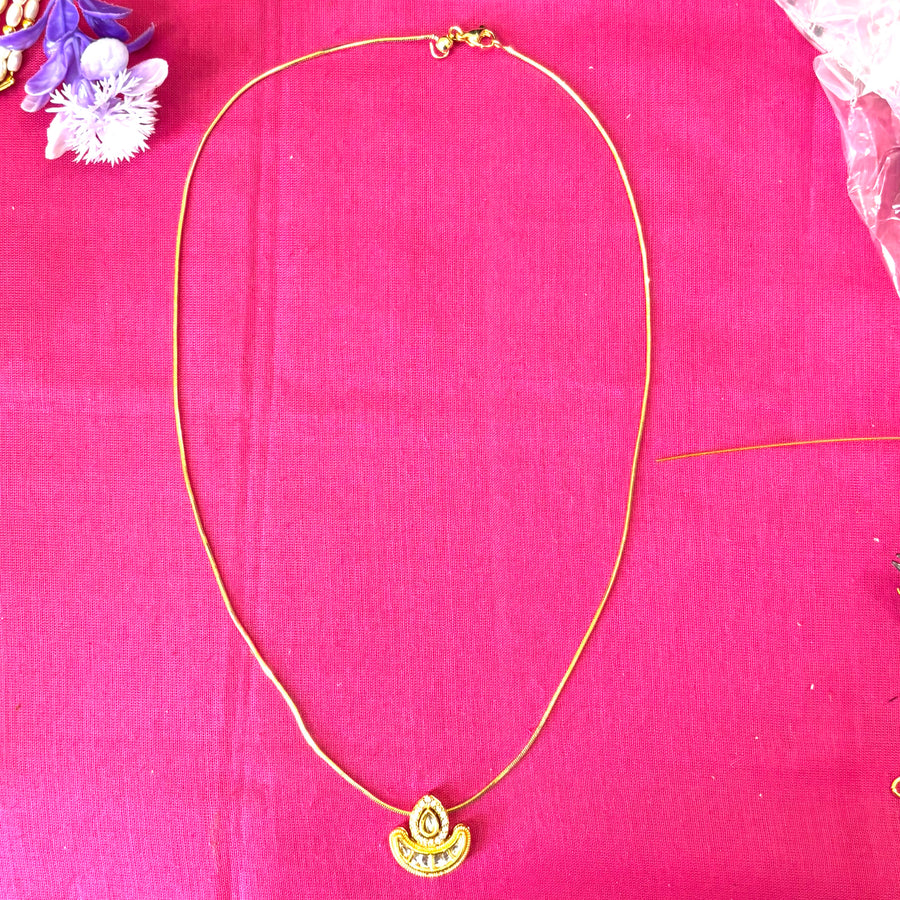 Anti tarnish gold chain Kundan pendent
