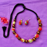 Red green wooden Beaded Fabric Necklace set