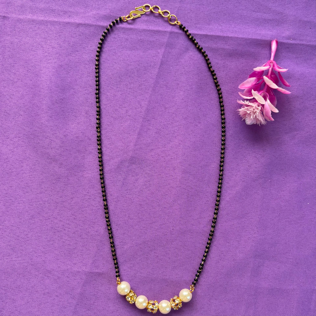 Mangalsutra with pearl and diamond beads