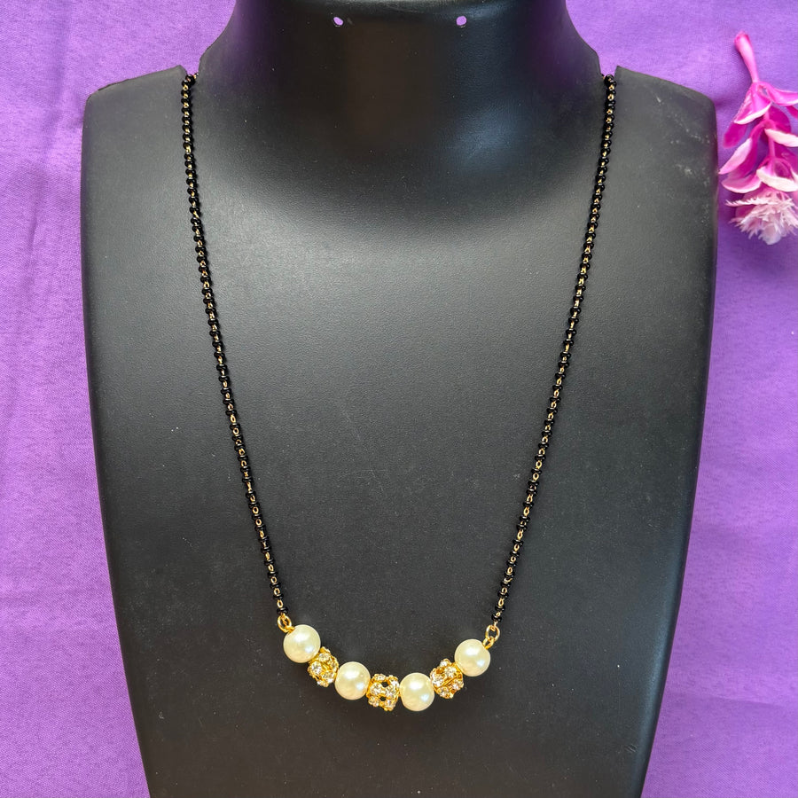Mangalsutra with pearl and diamond beads