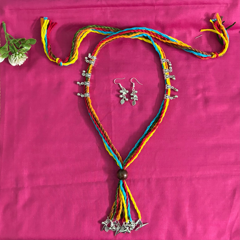 Multicolour Dori statement necklace set