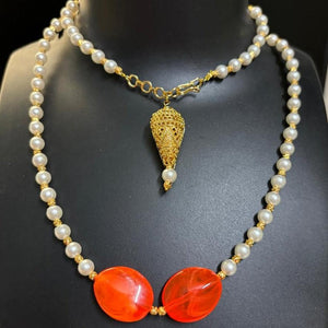 pearl-golden bead necklace chain