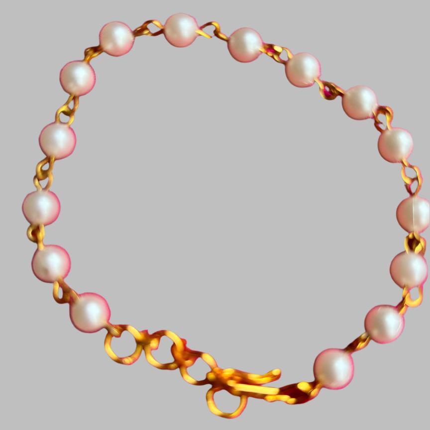 Golden pearl bracelet